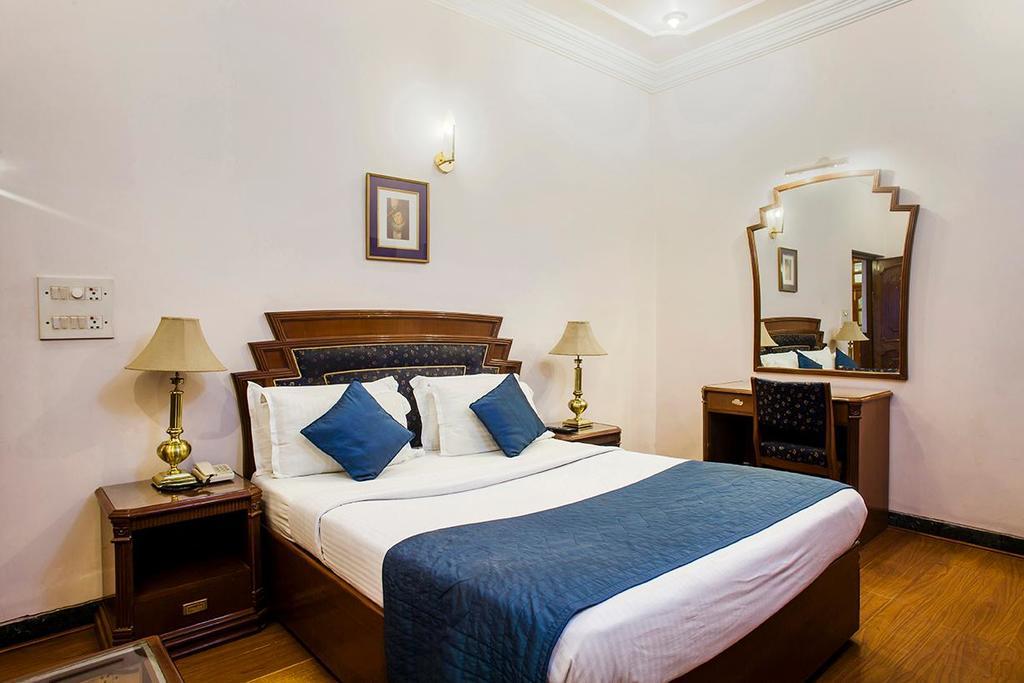 Hotel Imperial House Allahabad Exterior foto